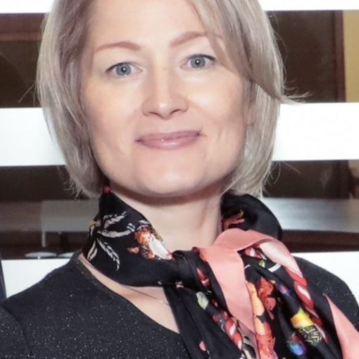 Jeļena Koļesnikova